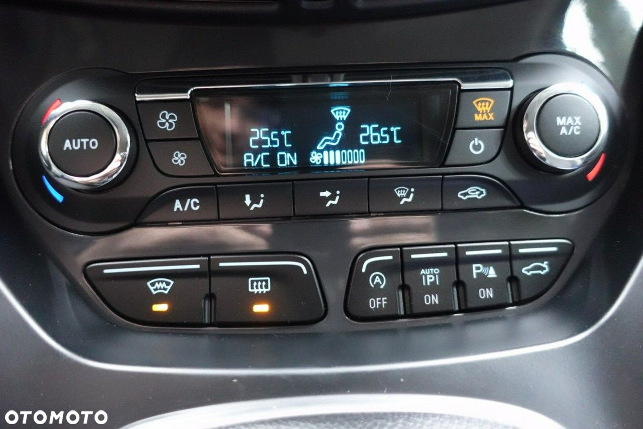 Ford Kuga - 18