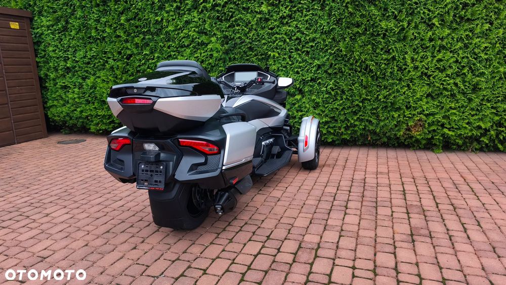 Can-Am Spyder - 6