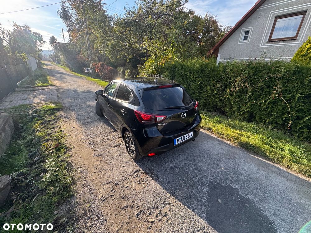 Mazda 2 2015 photo 5