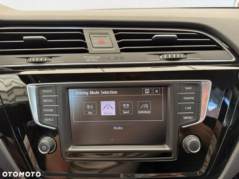 Volkswagen Touran 1.6 TDI BMT Comfortline - 19