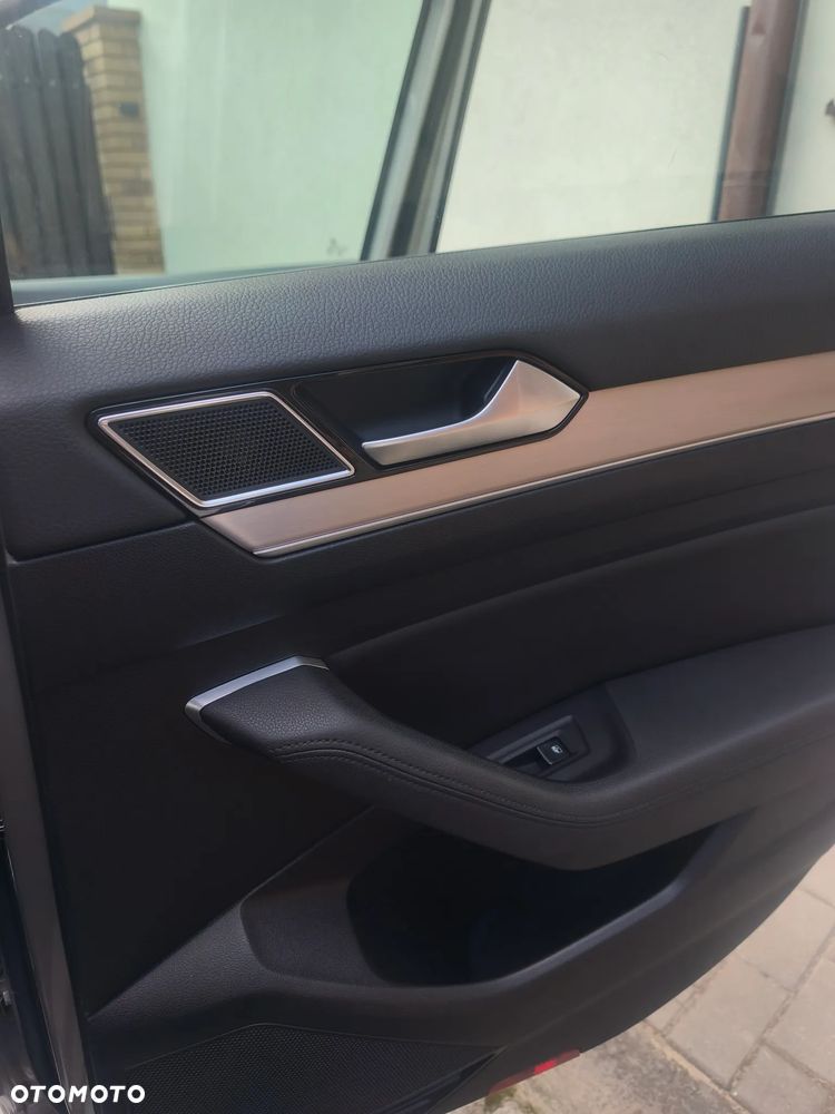 Volkswagen Passat 2.0 TDI BMT Highline DSG - 12