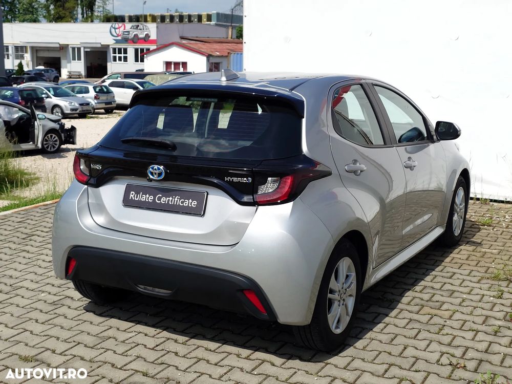 Toyota Yaris 1.5 VVT-i HSD Dynamic - 8