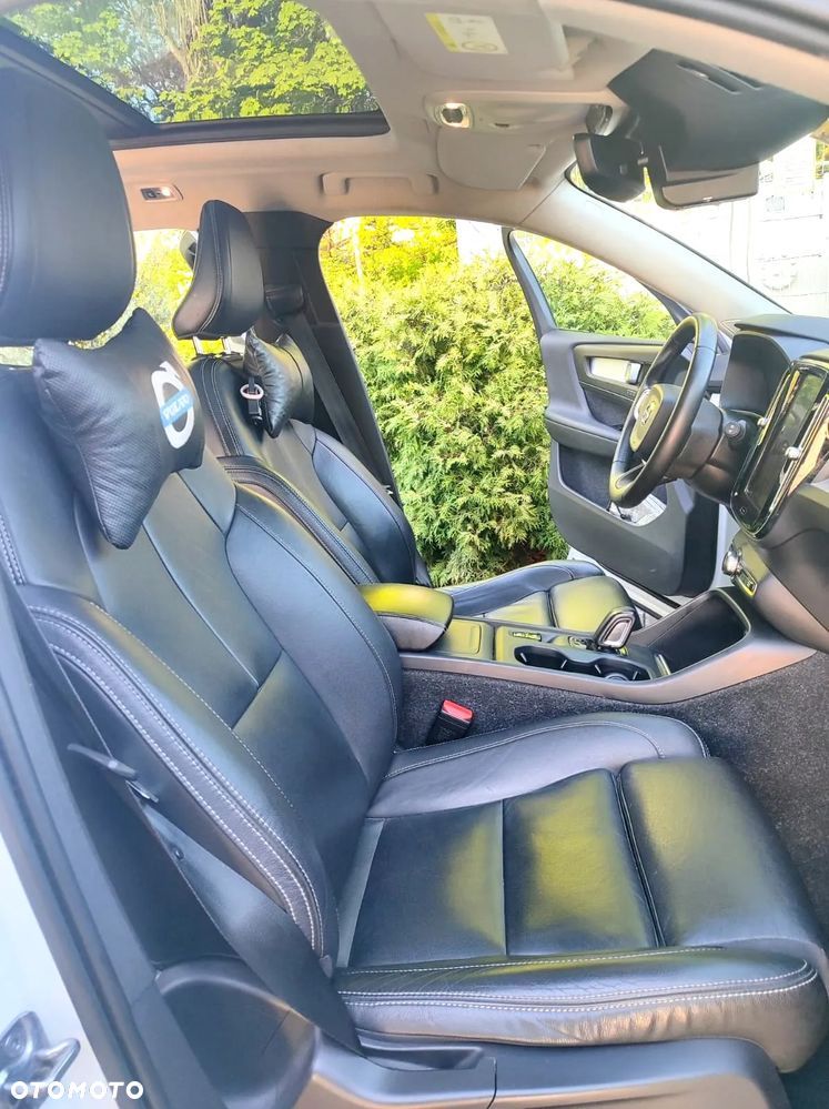 Volvo XC 40 D4 AWD Momentum - 10