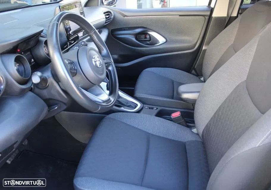 Toyota Yaris - 5