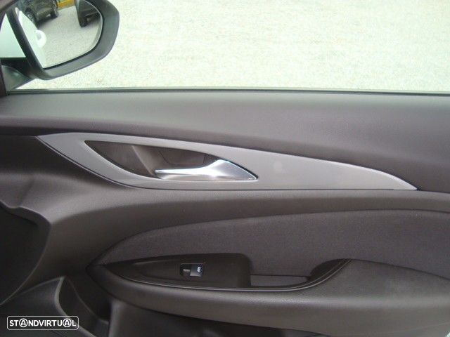 Opel Insignia Sports Tourer 1.6 CDTi Business Edition - 40