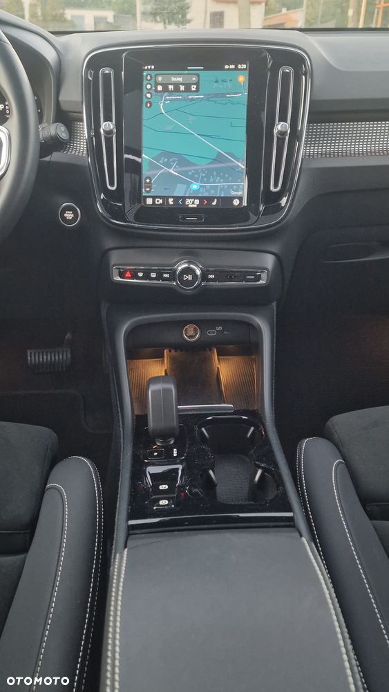 Volvo XC 40 B5 B AWD Ultimate Dark - 11