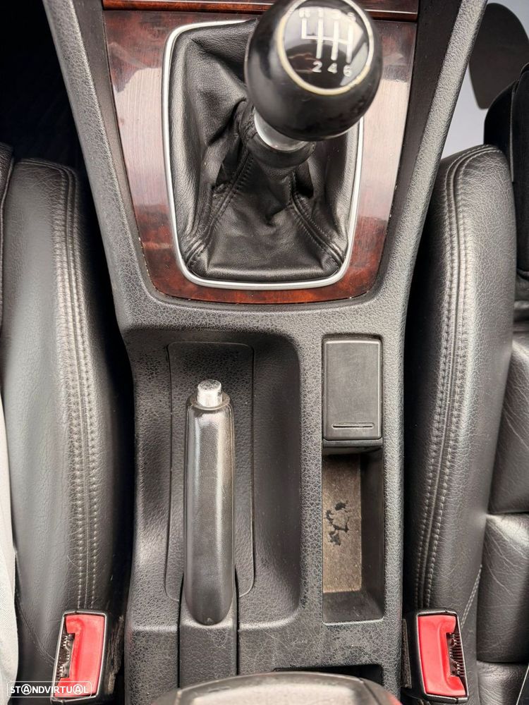 Audi A4 Avant 2.5 TDI quattro - 29