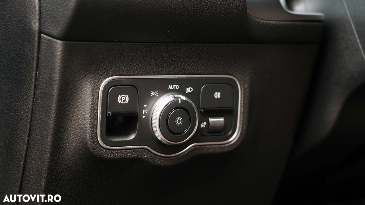Mercedes-Benz GLB - 25