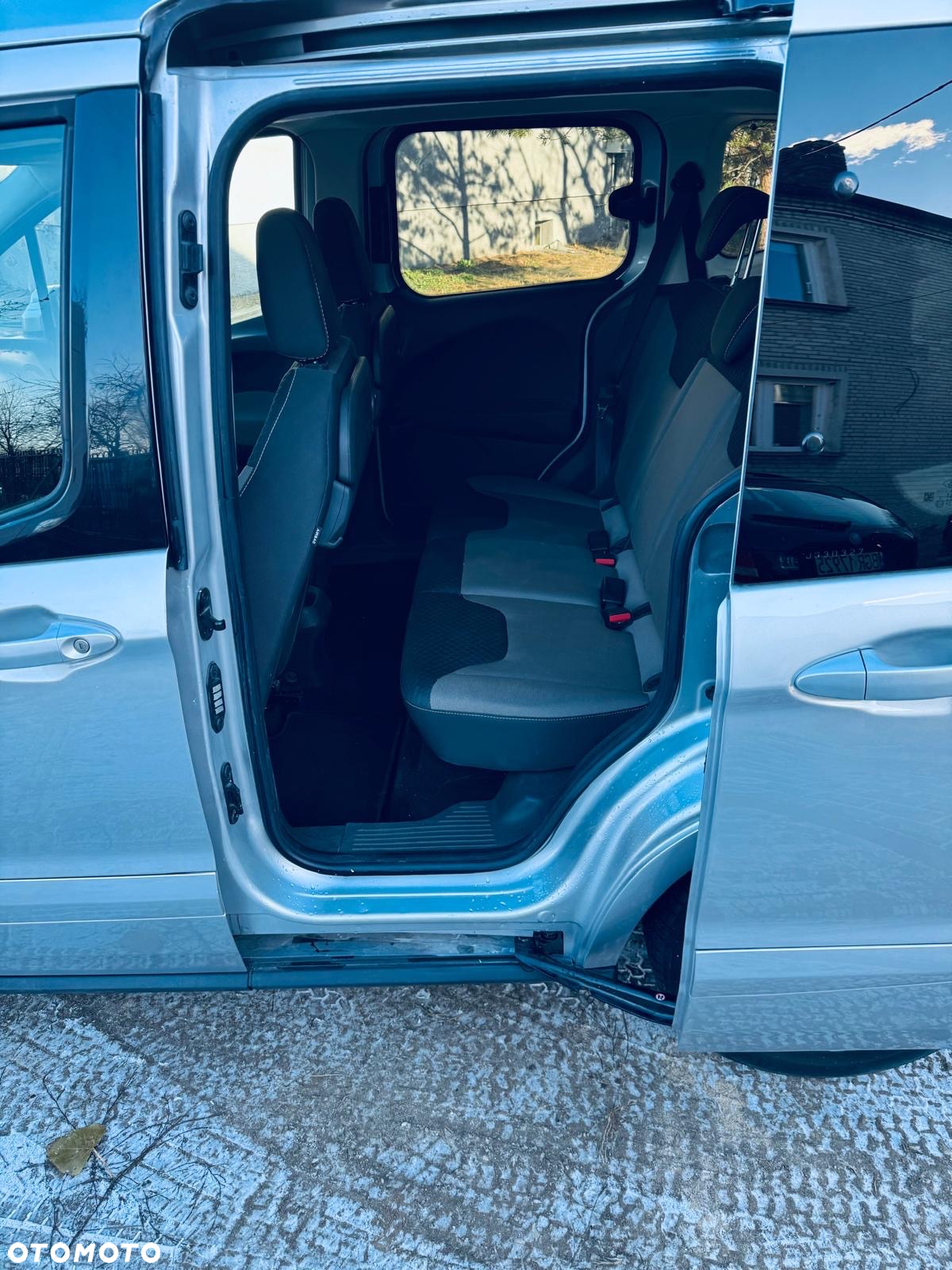 Ford Tourneo Courier 1.0 EcoBoost S&S Ambiente - 13