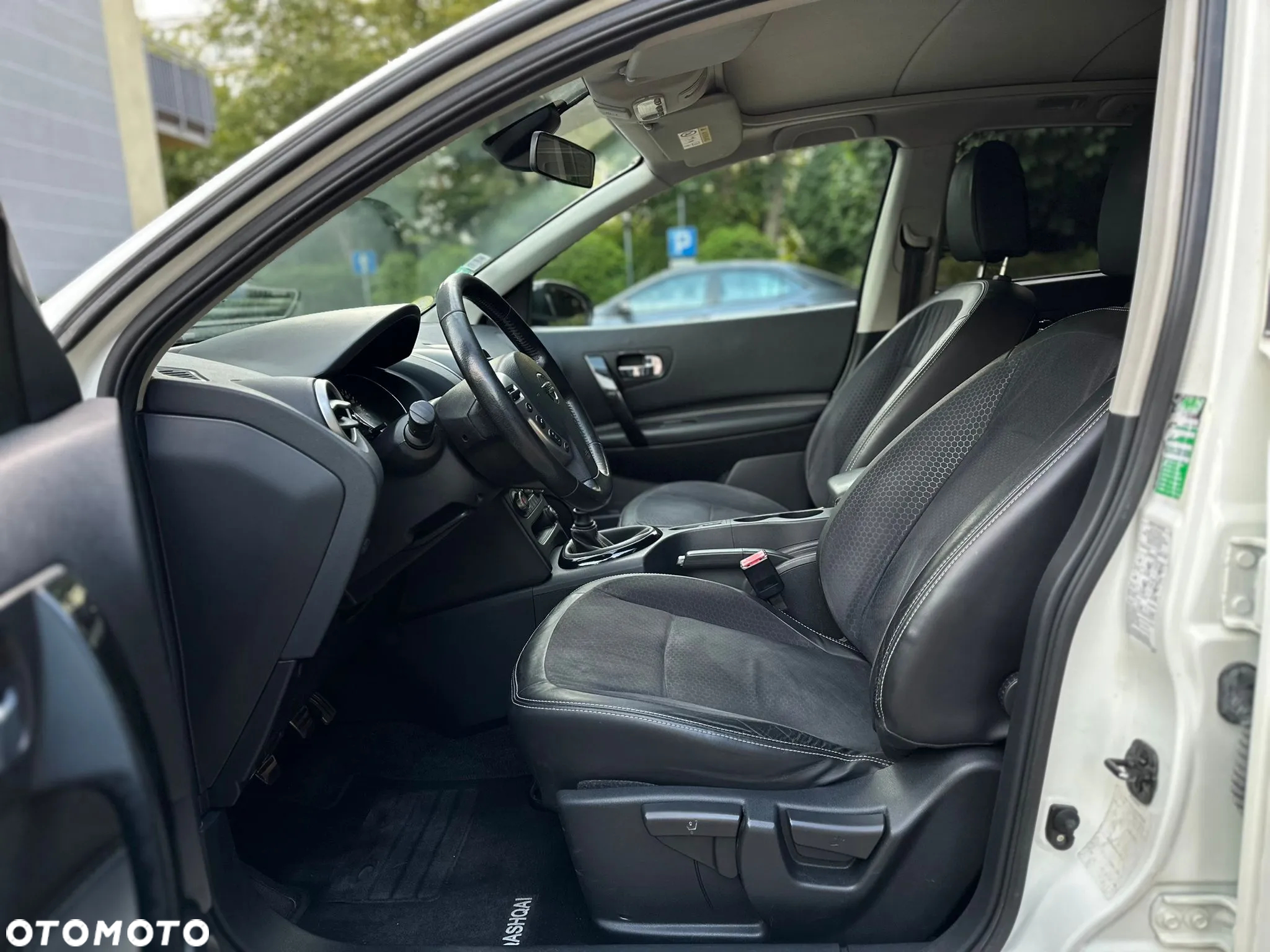Nissan Qashqai 1.6 dCi TEKNA+ - 15