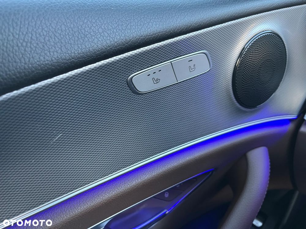 Mercedes-Benz Klasa E 200 d 9G-TRONIC - 13