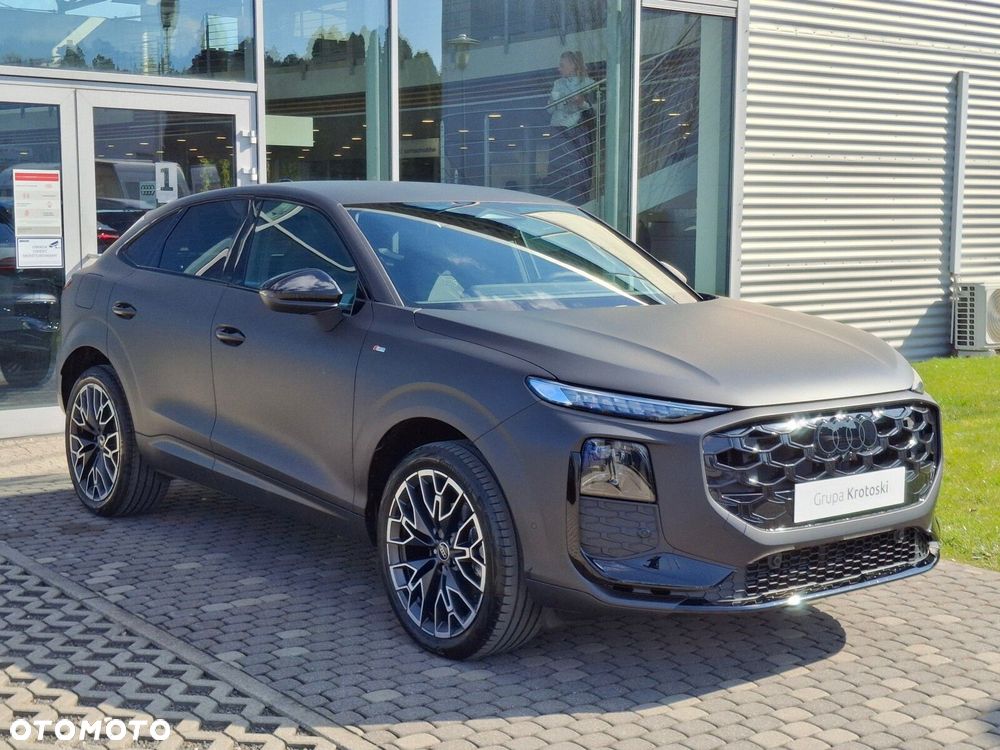 Audi Q3 Sportback - 4