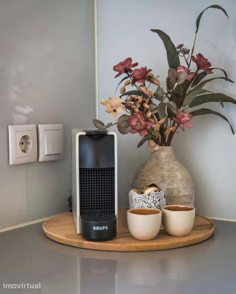Apartamento T2 com Terraço e Ar Condicionado em Campanhã - Grande imagem: 5/23