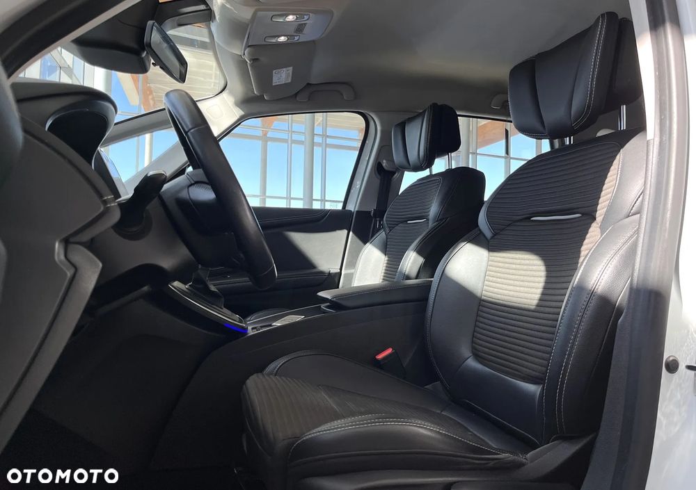 Renault Scenic TCe 140 GPF EDC INTENS - 21