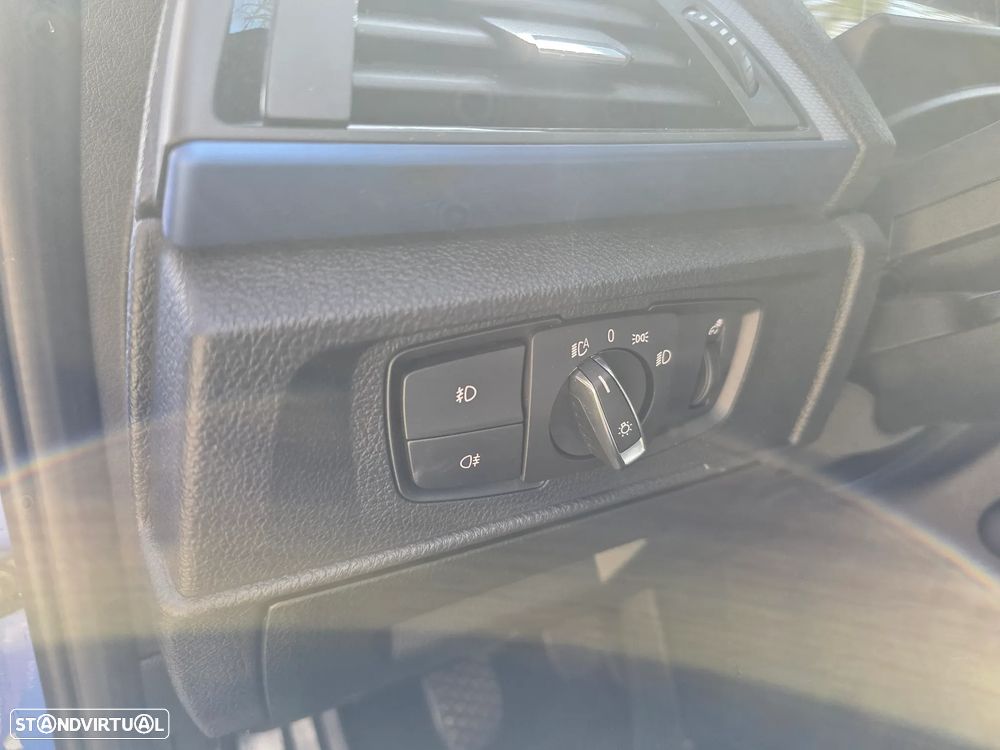 BMW 125 d Pack M - 11