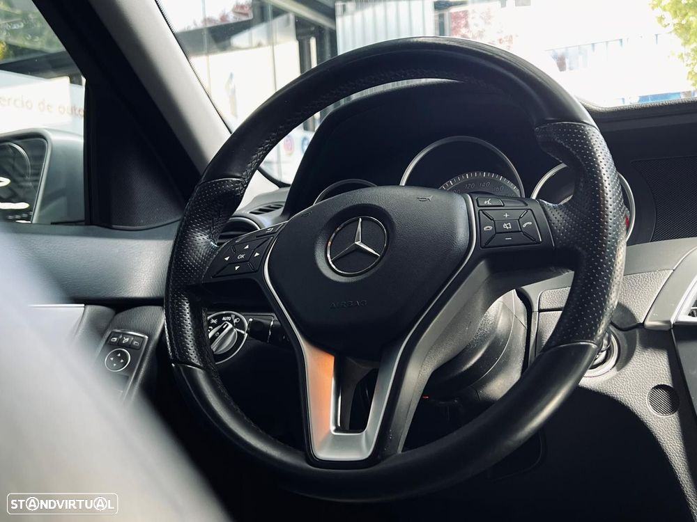 Mercedes-Benz C 180 CDi Avantgarde BE - 23