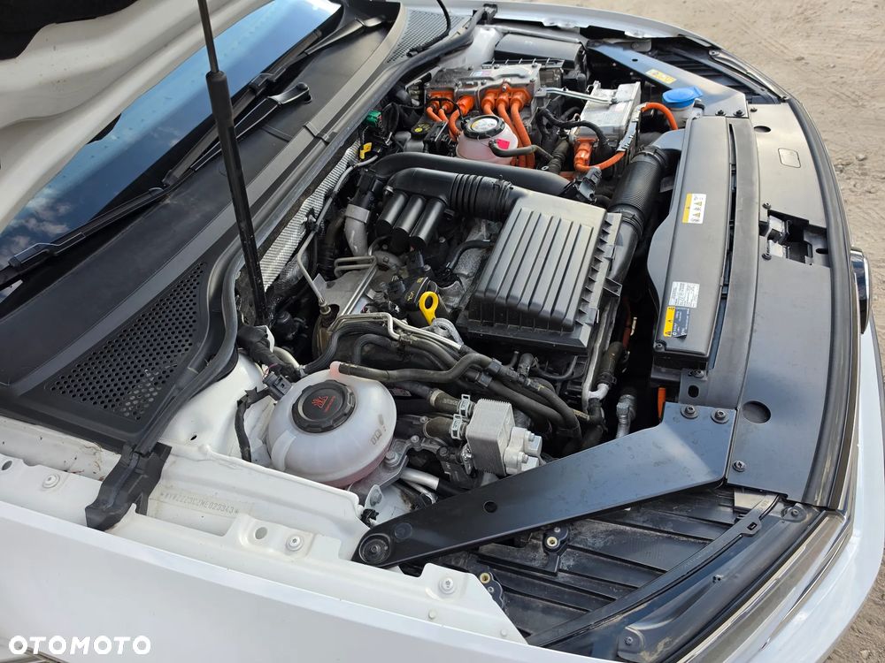Volkswagen Passat Variant 1.4 TSI Plug-In Hybrid GTE DSG - 23
