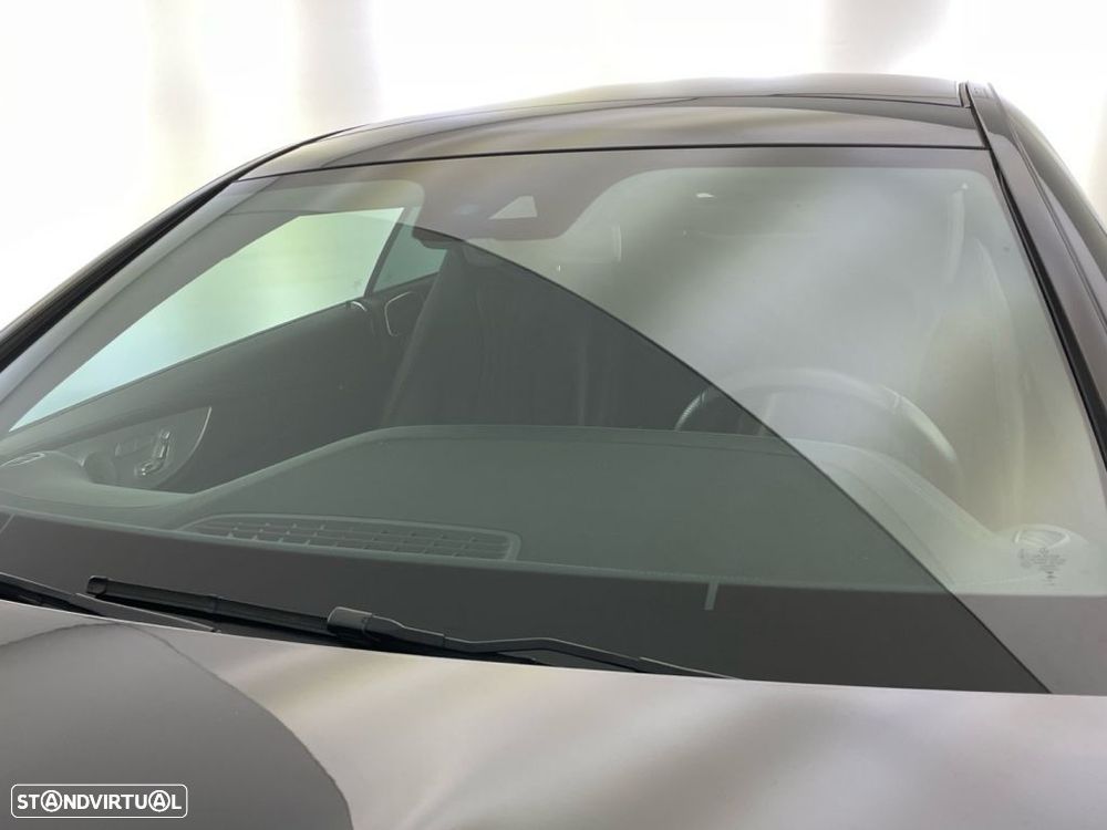 Mercedes-Benz E 220 d AMG Line - 19