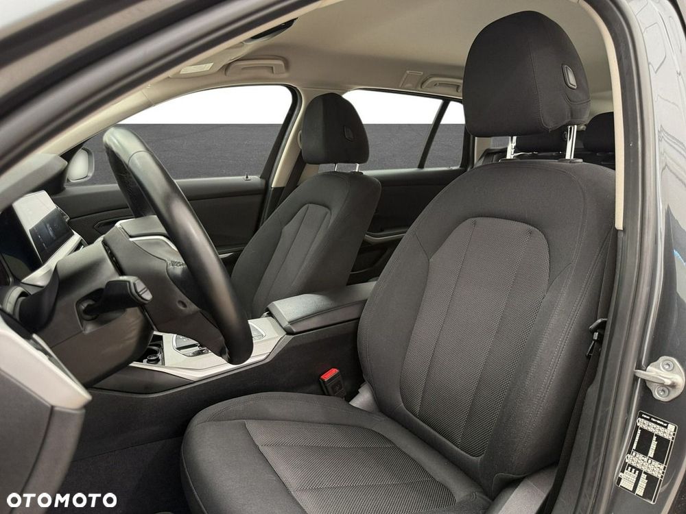 BMW Seria 3 - 11