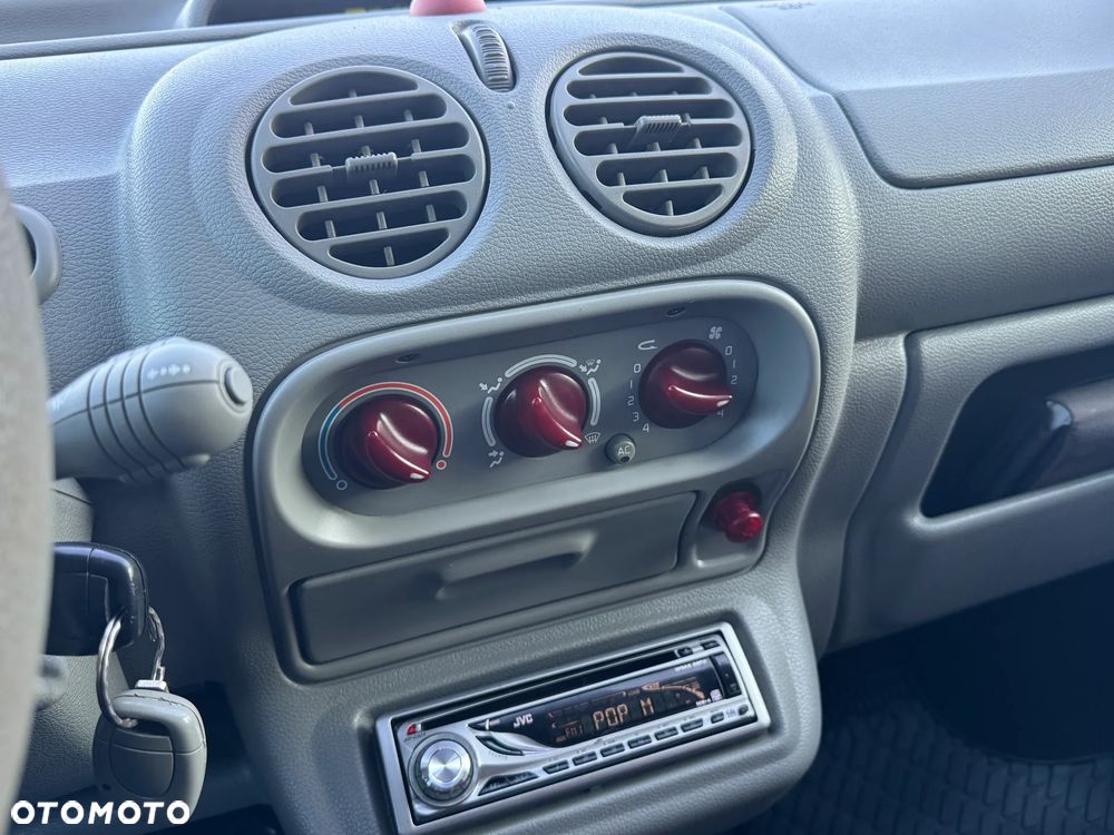 Renault Twingo 1.2 16V Privilege - 15