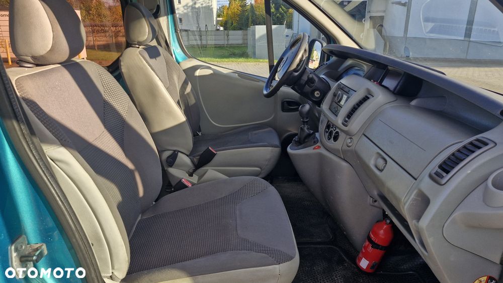 Opel Vivaro - 2