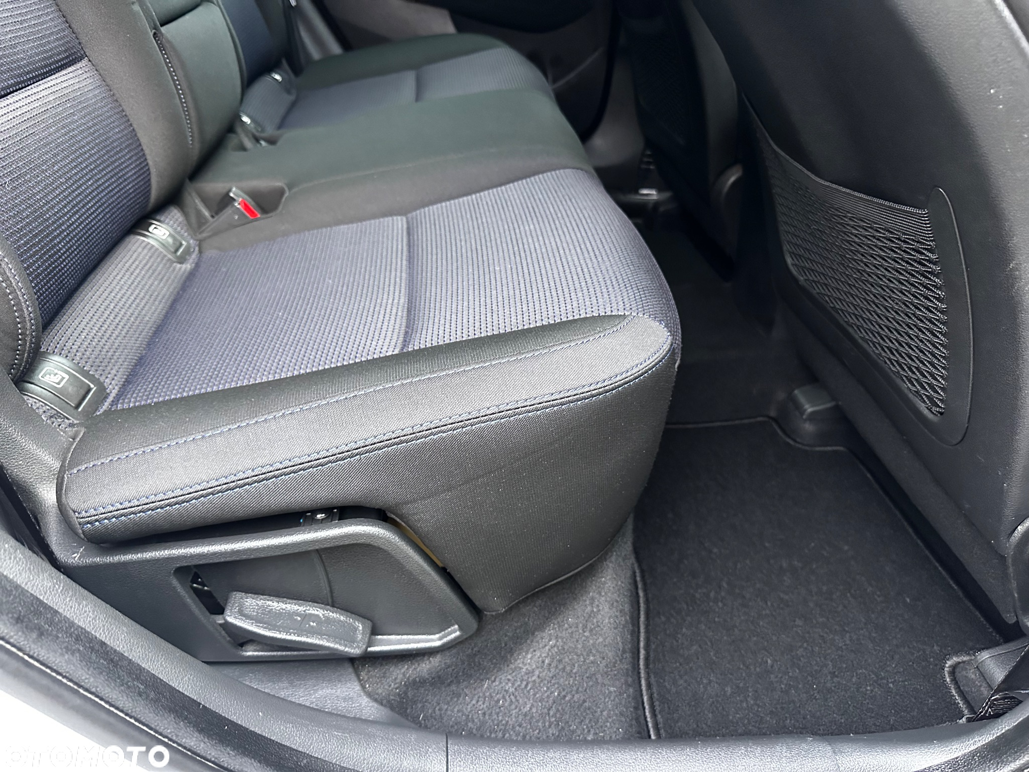 Hyundai Tucson 2.0 CRDi 2WD Style - 27