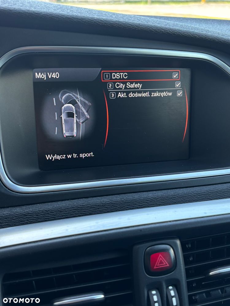 Volvo V40 - 18
