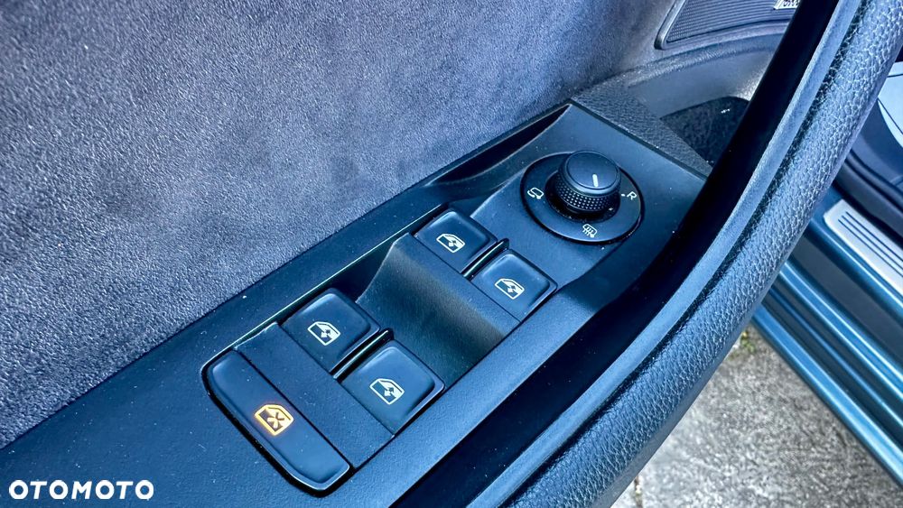 Skoda Superb 2.0 TSI DSG SportLine - 16