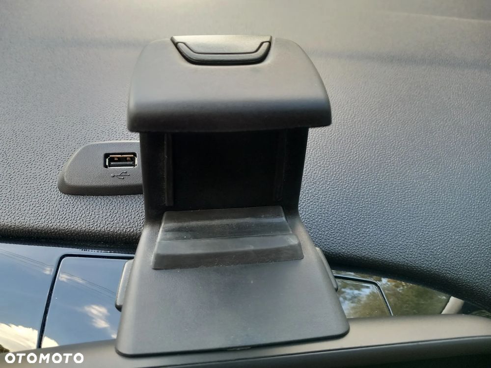 Ford Fiesta 1.1 S&S COOL&CONNECT - 27