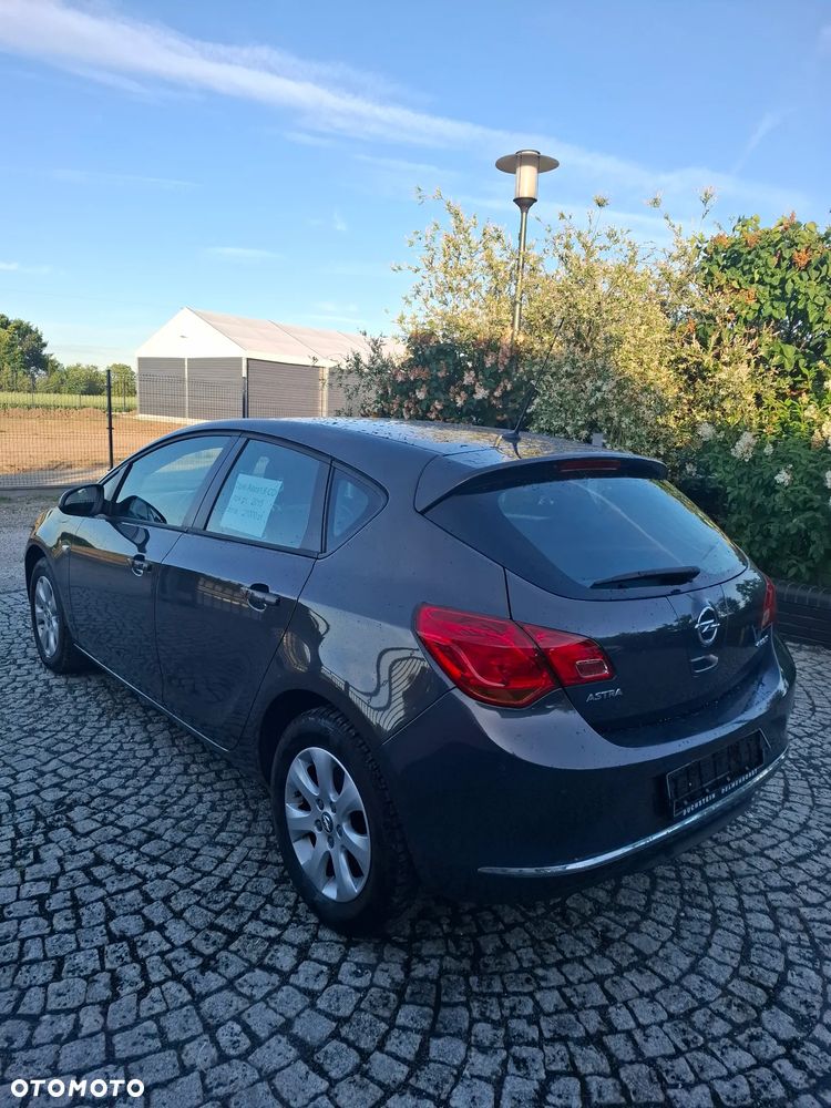 Opel Astra - 3