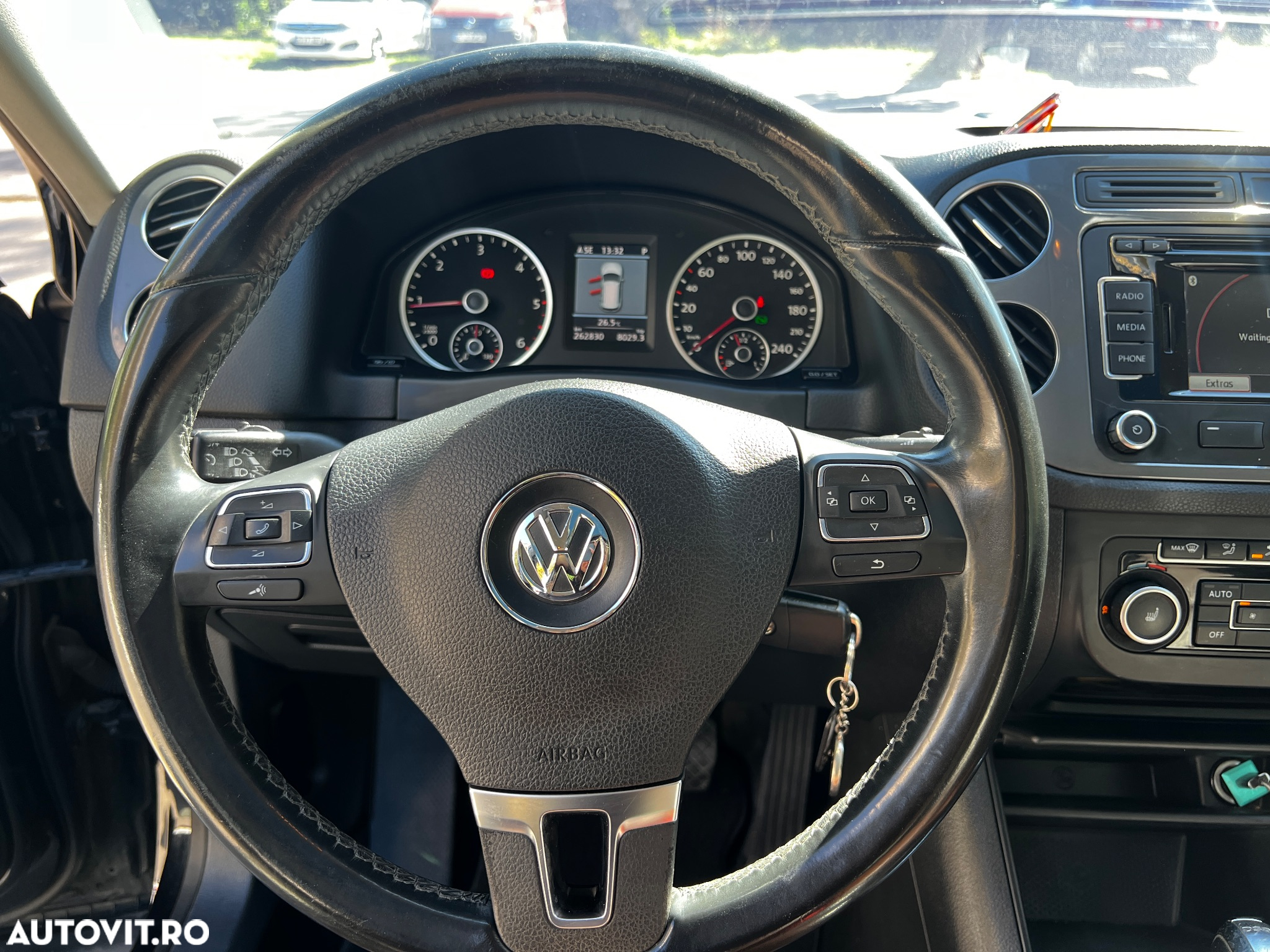 Volkswagen Tiguan 2.0 TDI 4Motion DSG Sport & Style - 9