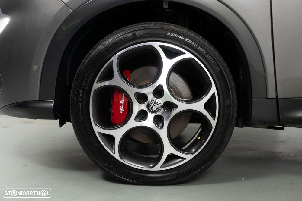 Alfa Romeo Tonale 1.3 Plug-In Hybrid Veloce e-AWD - 20