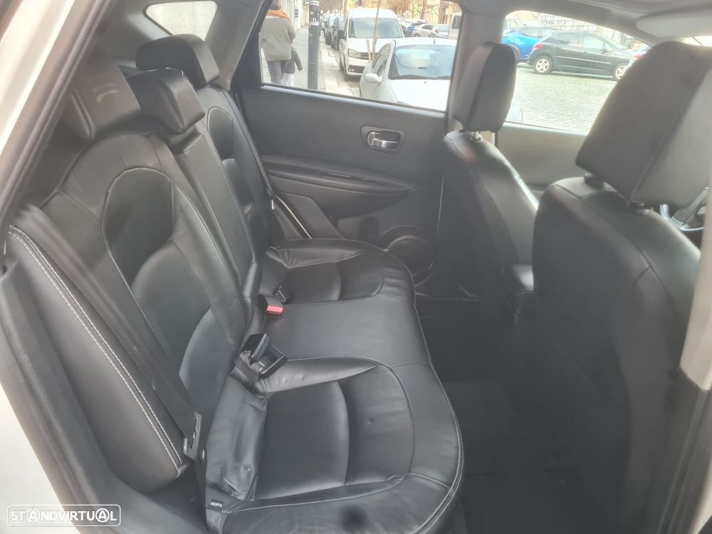 Nissan Qashqai 1.5 dCi Tekna Premium 18 - 26