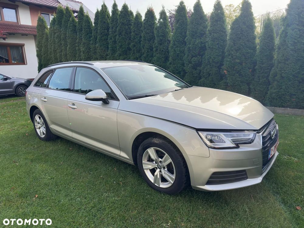 Audi A4 Avant 2.0 TDI S tronic - 2