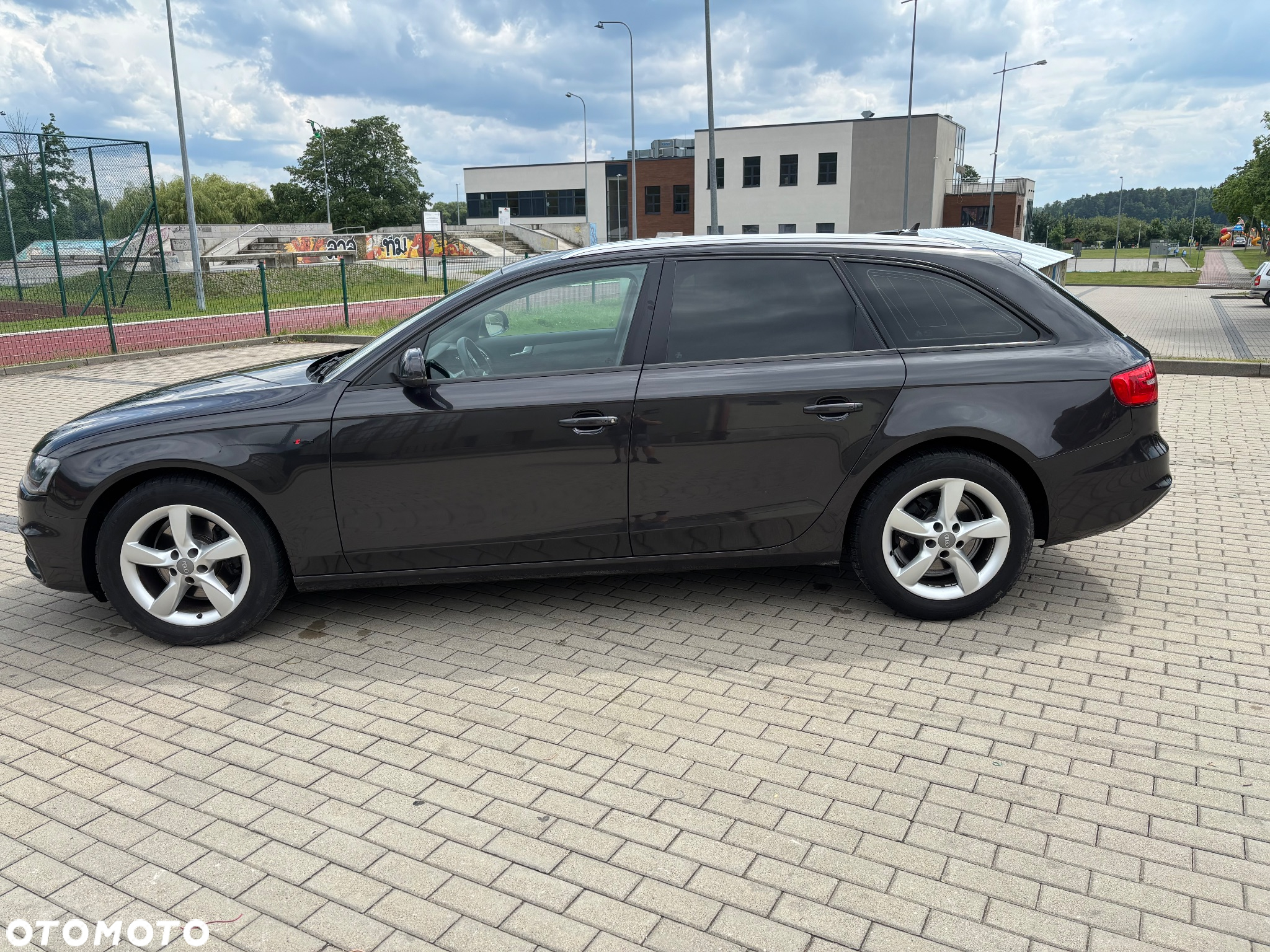 Audi A4 2.0 TDI DPF S line Sportpaket - 7
