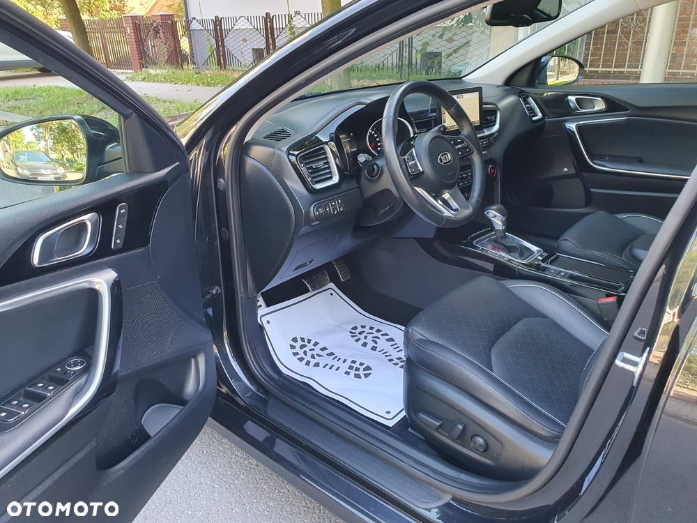 Kia Ceed 1.4 T-GDI DCT OPF Platinum Edition - 10