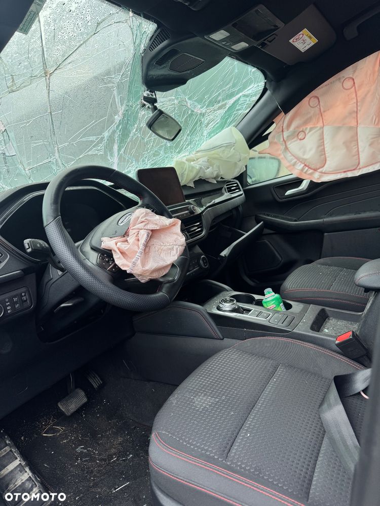 Ford Kuga 2.5 FHEV FWD ST-Line X eCVT - 7