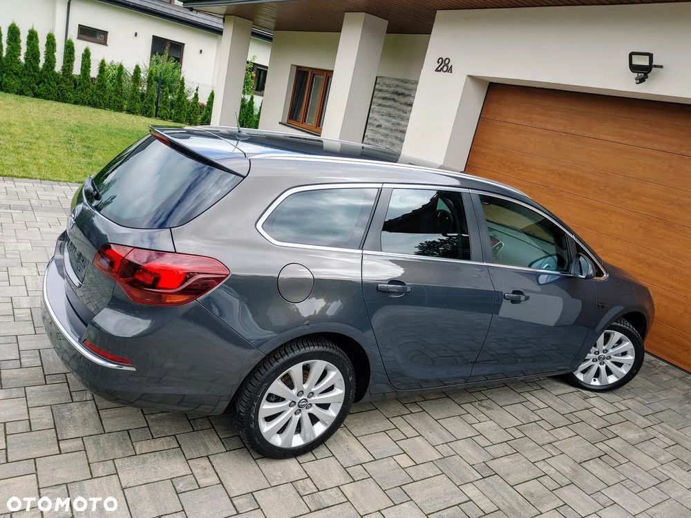 Opel Astra 1.4 Turbo Cosmo - 14