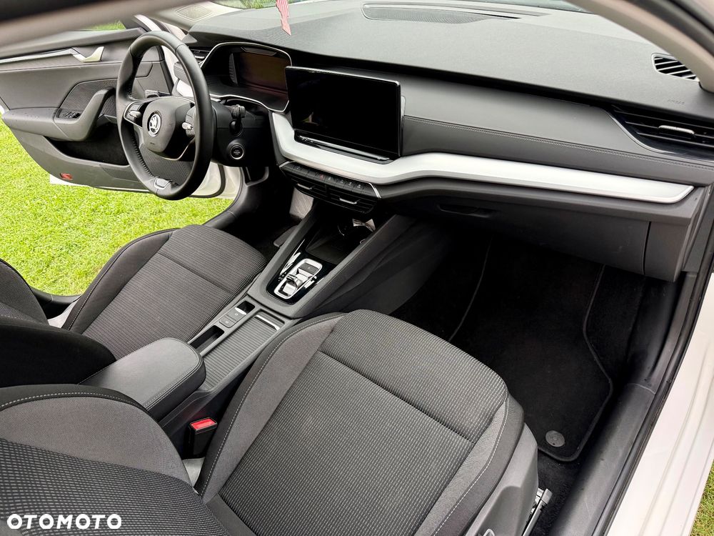 Skoda Octavia 1.5 TSI mHEV DSG Selection - 5