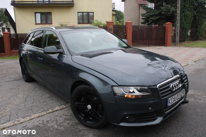 Audi A4 Limousine - 4