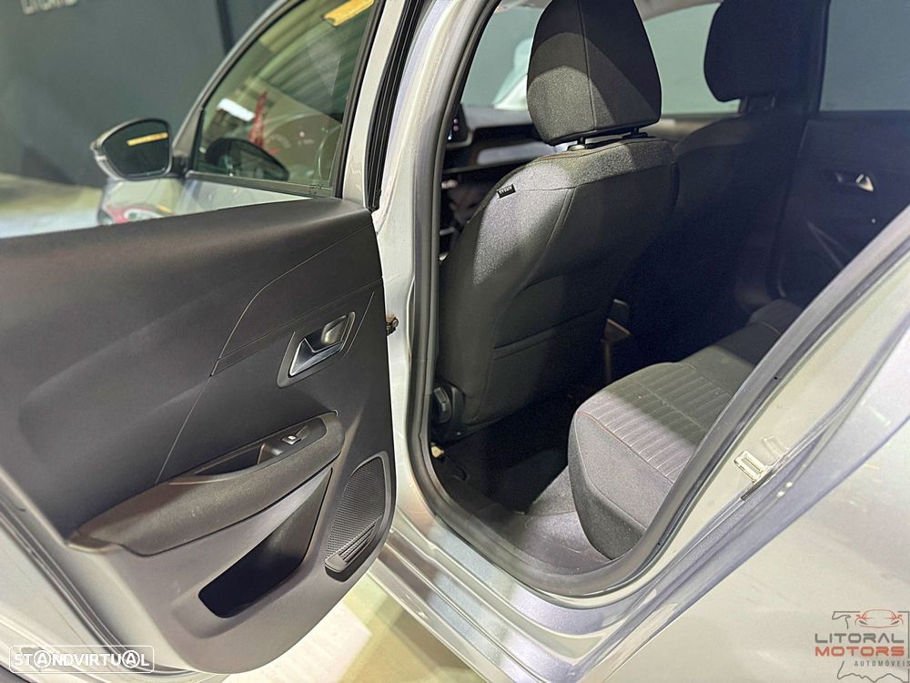 Peugeot 208 1.2 PureTech SE Style - 15