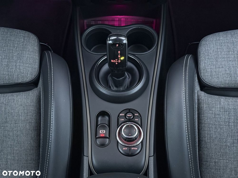 MINI Countryman Cooper Classic Trim - 19