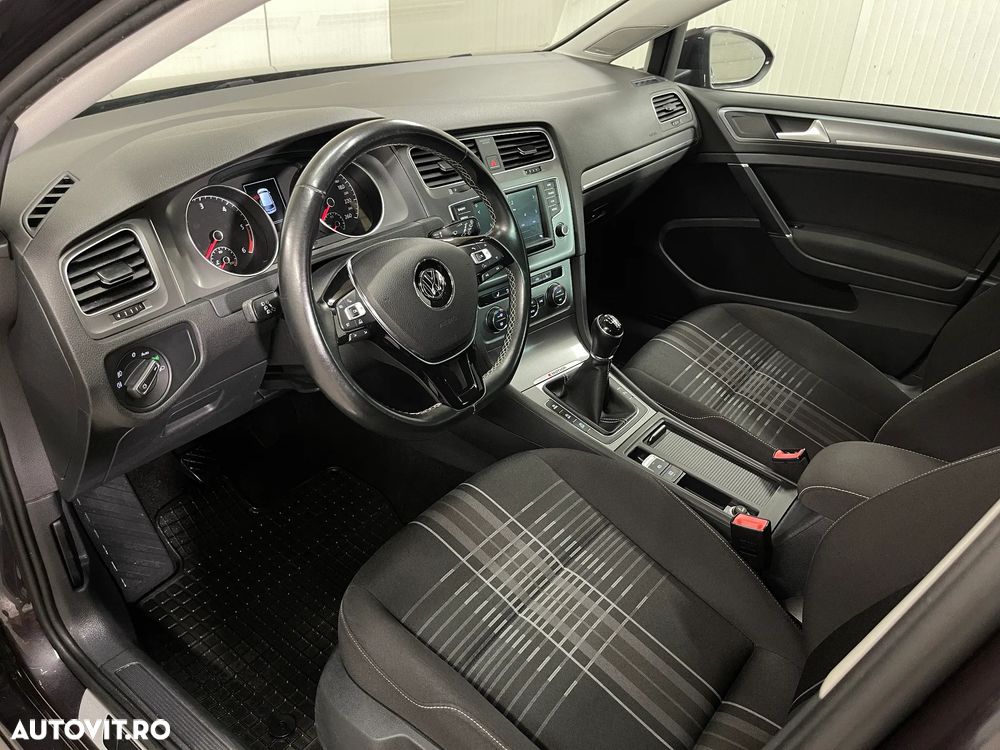 Volkswagen Golf 2.0 TDI 4Motion BlueMotion Technology Lounge - 6