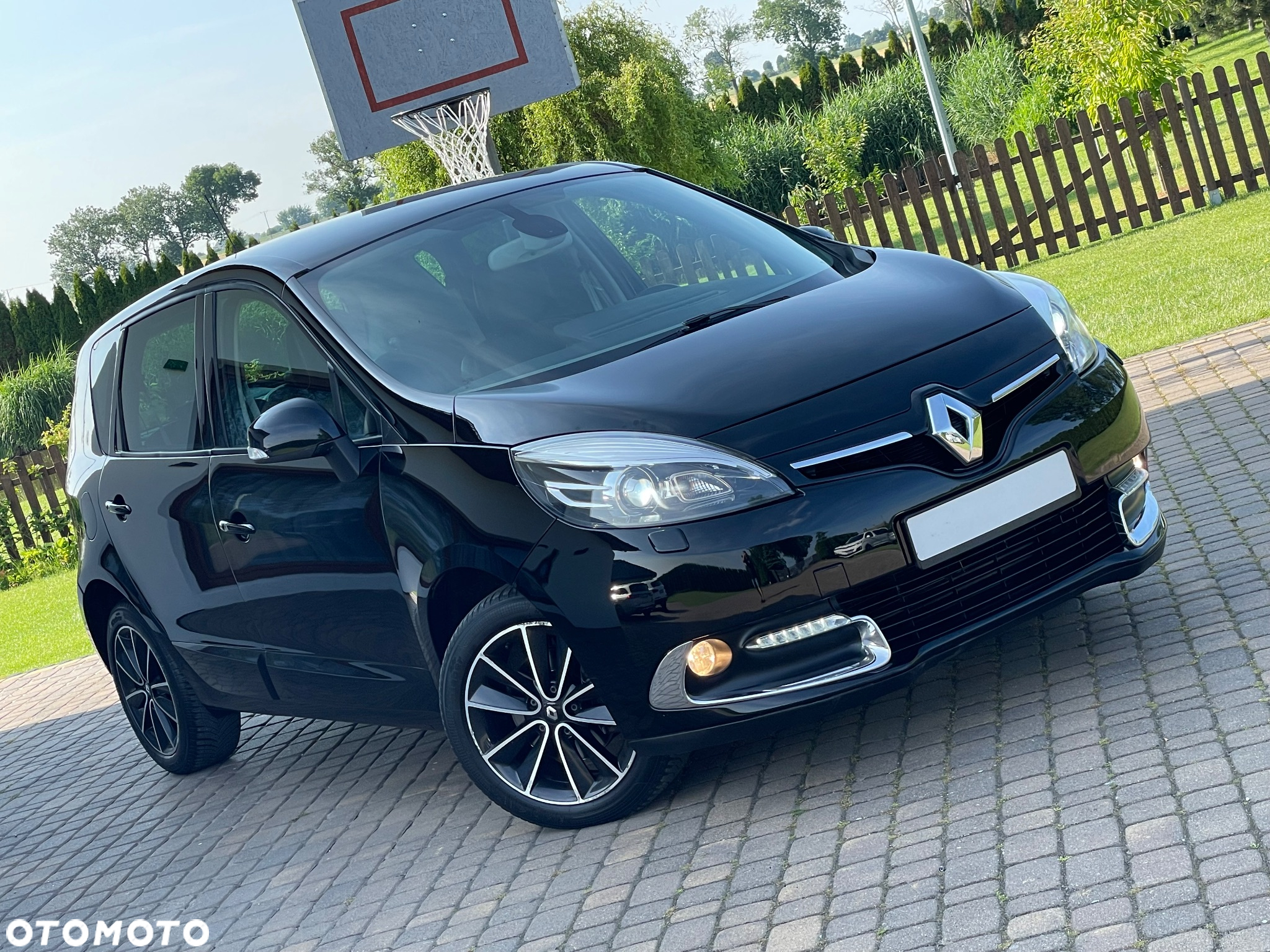 Renault Scenic dCi 110 Xmod Paris - 3