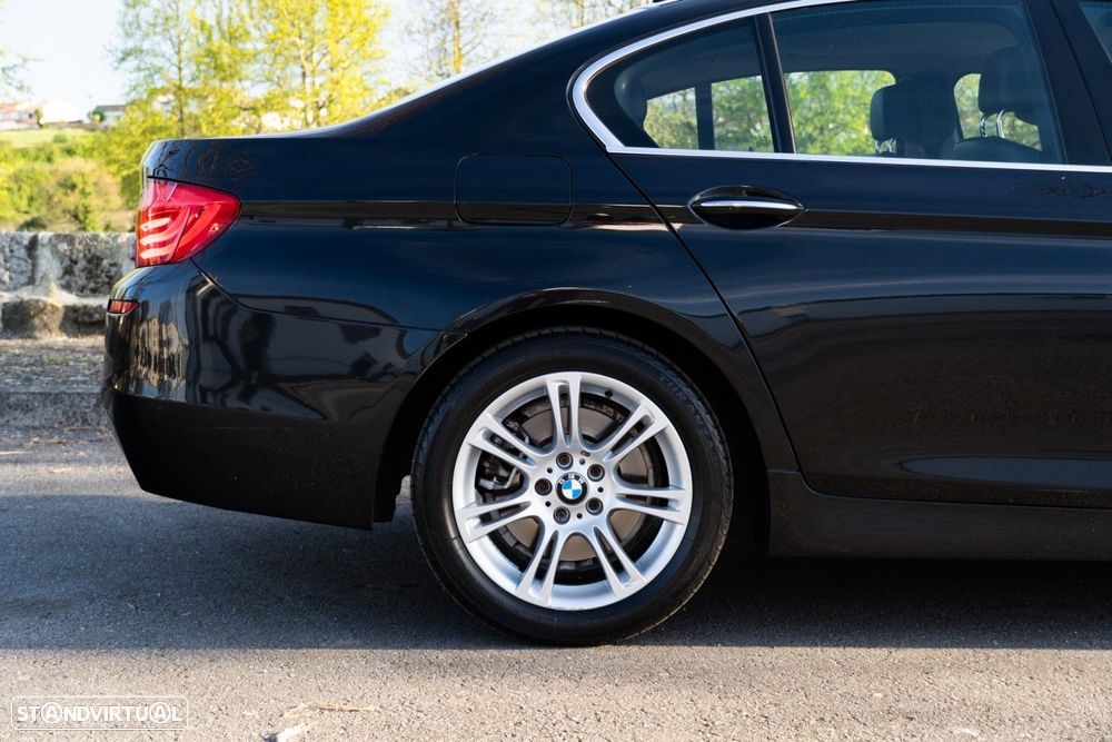 BMW 520 d Line Luxury - 38