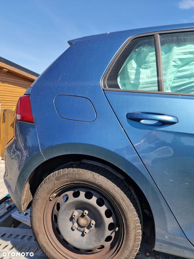 Błotnik  prawy  tył  vw  golf  VII  HB - 1