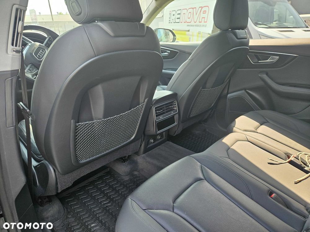 Audi Q8 - 5