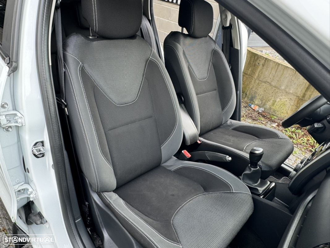 Renault Clio Sport Tourer 1.5 dCi Zen - 32