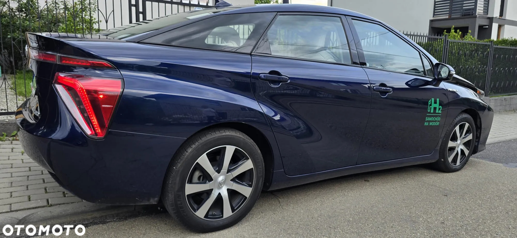 Toyota Mirai Standard - 26