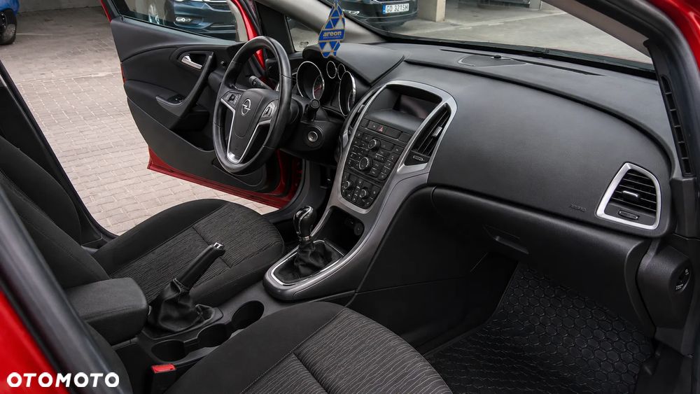 Opel Astra 1.4 T Business EU6 - 10